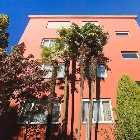 Penthouse By Interhome Apartmán *